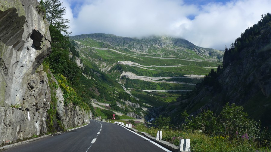 Name:  Furka Pass  P1080474.jpg
Views: 16824
Size:  181.5 KB