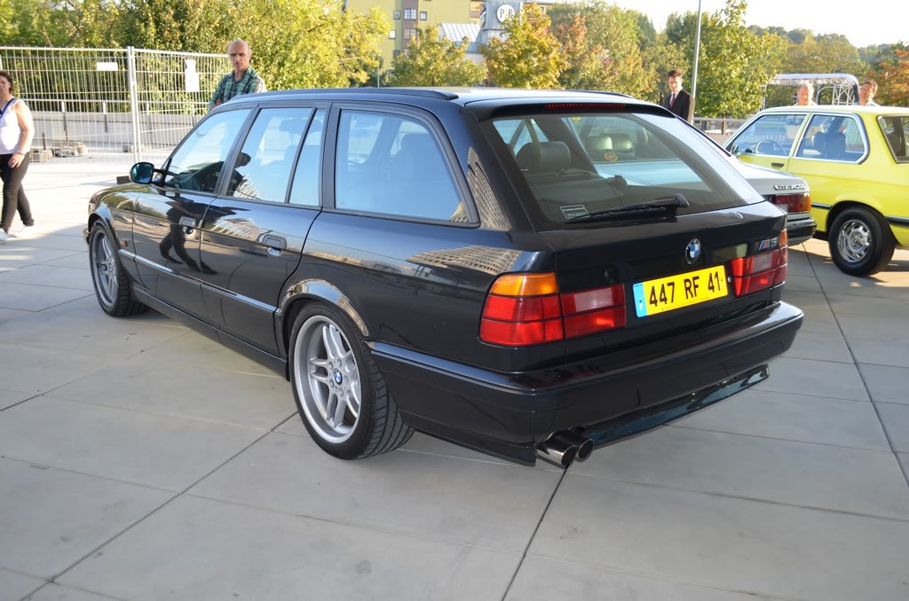 Name:  e34 M5 bonhams auction  DSC_0715.jpg
Views: 17190
Size:  132.6 KB