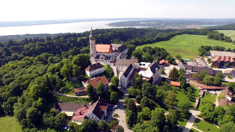 Name:  Kloster Andrechs11406952_10153334956172383_5282984285131791715_n.jpg
Views: 18734
Size:  101.7 KB