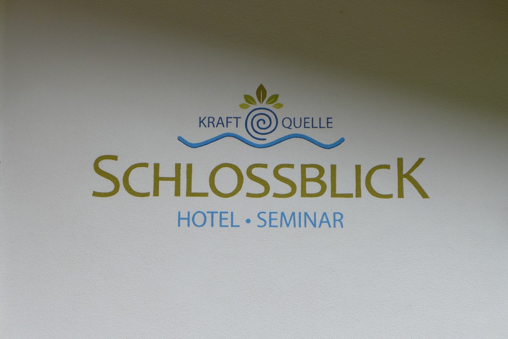 Name:  schloss Blick Hotel Kufstein   P1000990.jpg
Views: 10426
Size:  144.2 KB