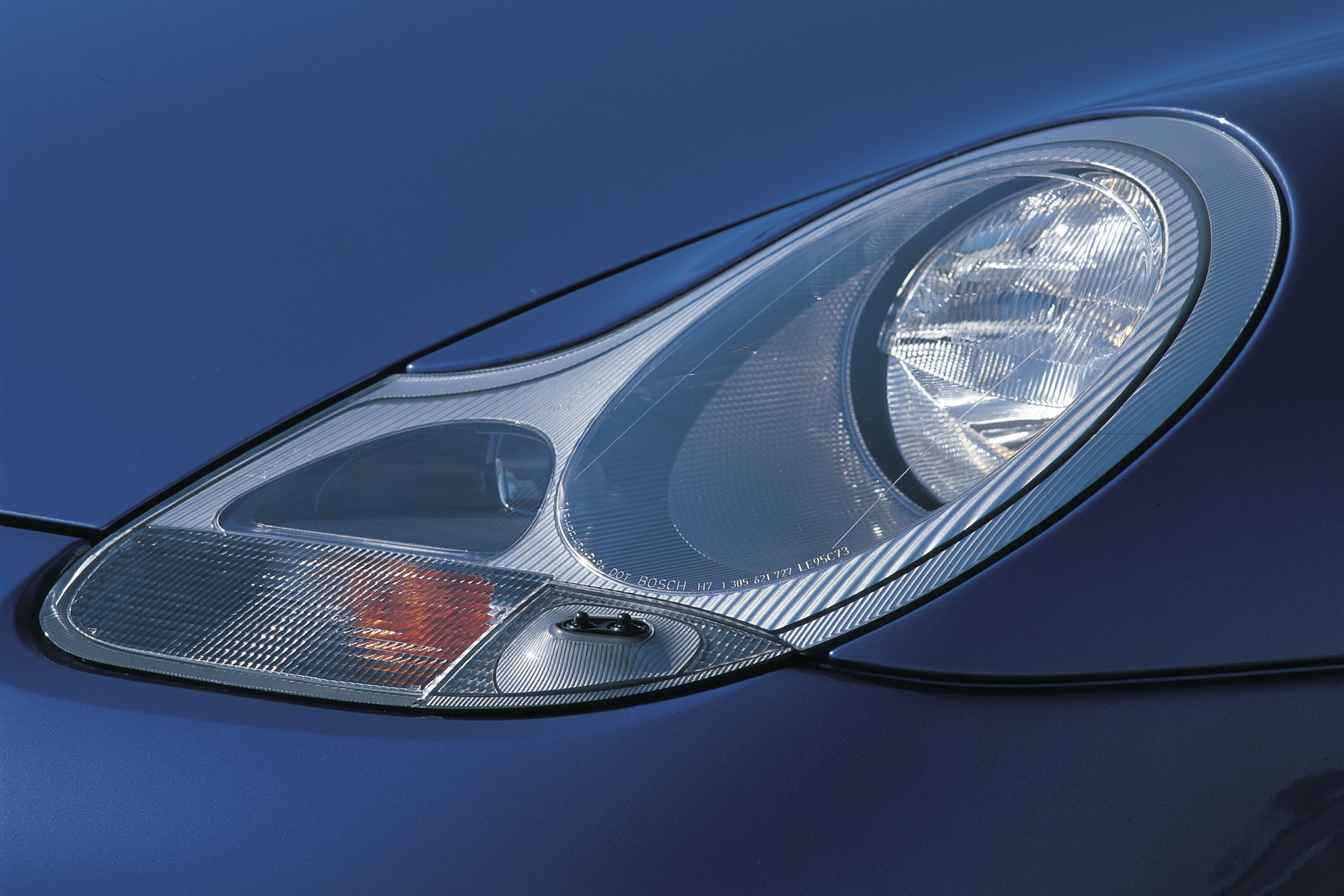 Name:  P996_headlight.jpg
Views: 2985
Size:  1.11 MB