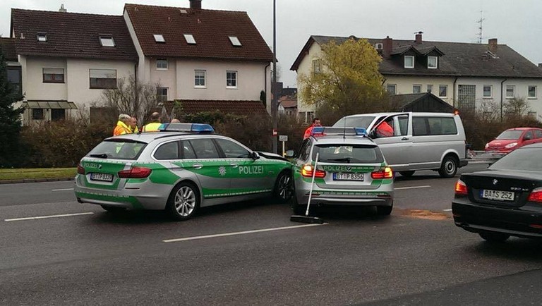 Name:  polizei crash.jpg
Views: 6839
Size:  98.9 KB